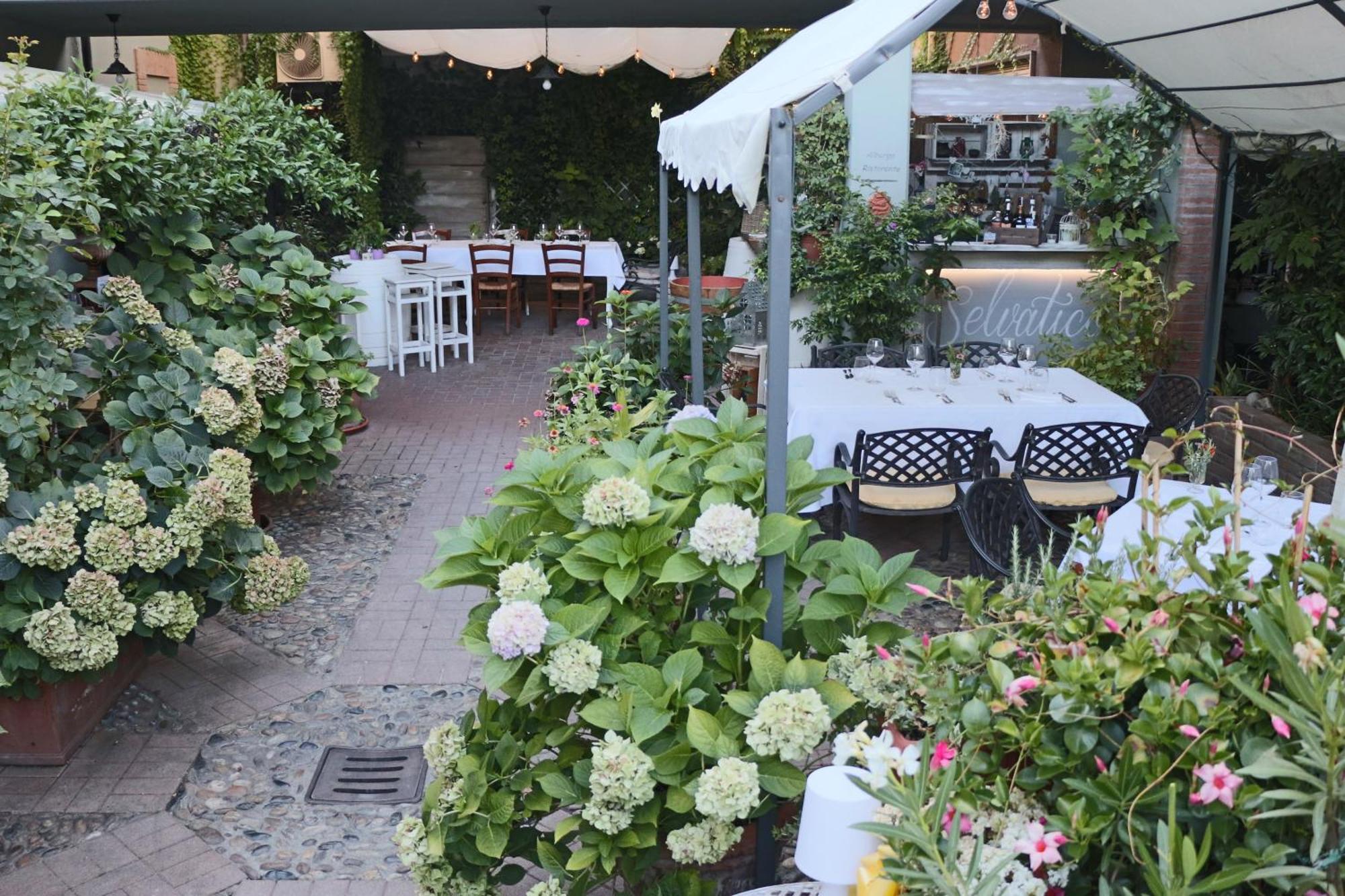 ריוונצאנו Albergo & Ristorante Selvatico מראה חיצוני תמונה